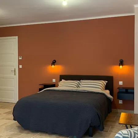 Bed & Breakfast Logis De La Foulerie 4*